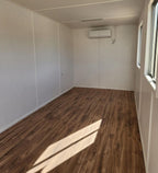 Büro aus einem Schiffscontainer, 24 m²