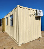 Büro aus einem Schiffscontainer, 24 m²