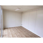 Hochcontainer 7x3 m mit großen Vitrinen / Klimaanlage / Badezimmer