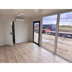 Hochcontainer 7x3 m mit großen Vitrinen / Klimaanlage / Badezimmer