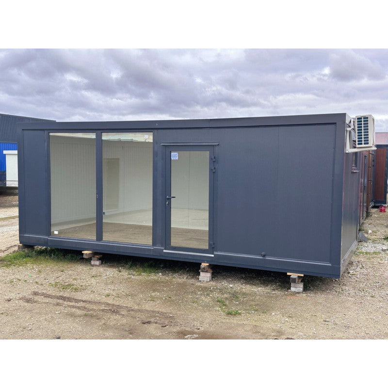 Hochcontainer 7x3 m mit großen Vitrinen / Klimaanlage / Badezimmer